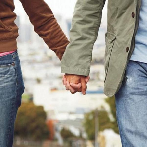 Fasciculus:Pareja-de-la-mano-blog.jpg